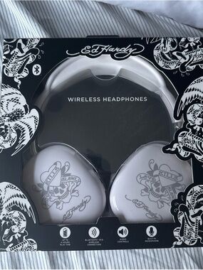 Ed Hardy White Wireless Bluetooth Headphones with Tattoo Skull Graphic